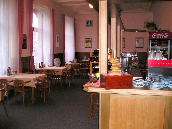 Hotel Dvorak Chrast Екстериор снимка